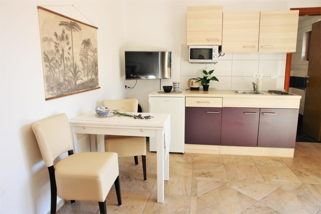 וודיצה Iva Apartmani מראה חיצוני תמונה