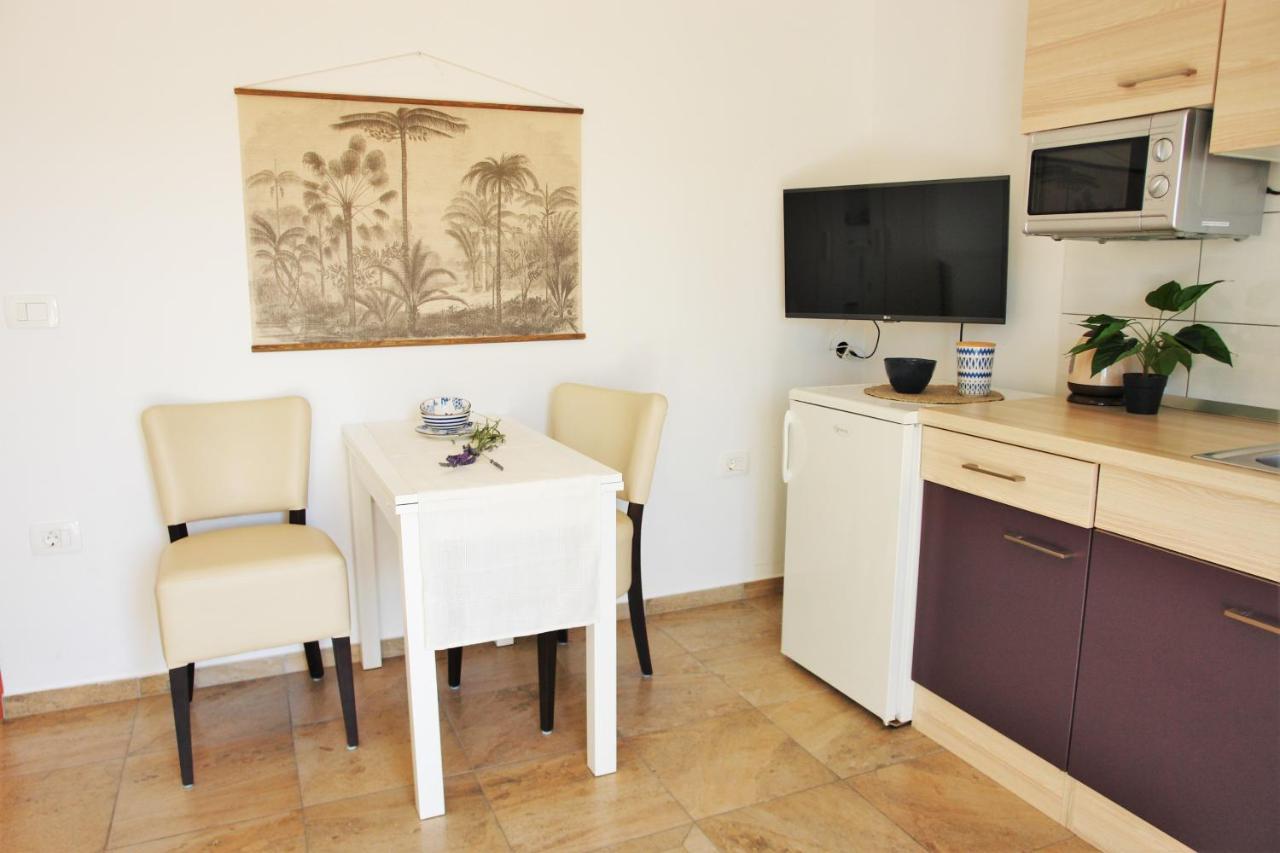 וודיצה Iva Apartmani מראה חיצוני תמונה