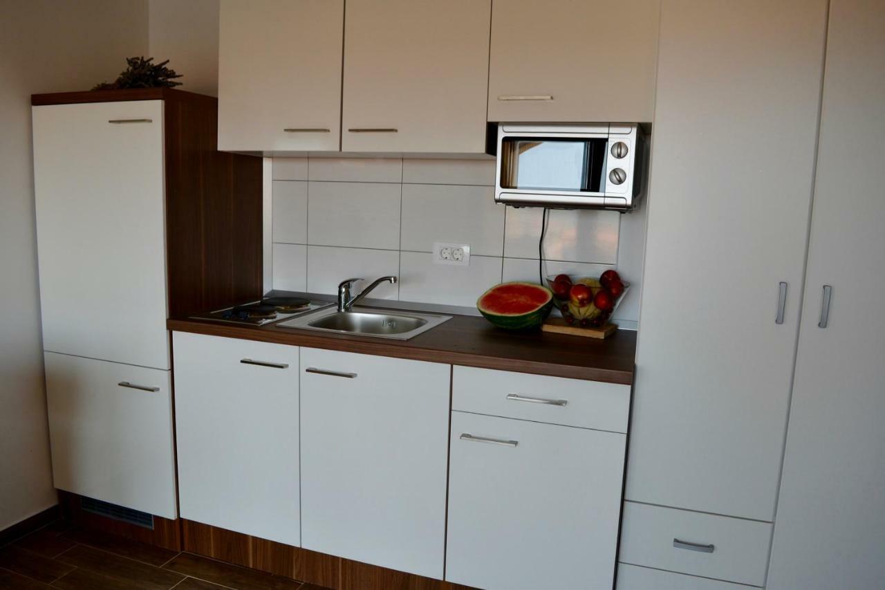 וודיצה Iva Apartmani מראה חיצוני תמונה