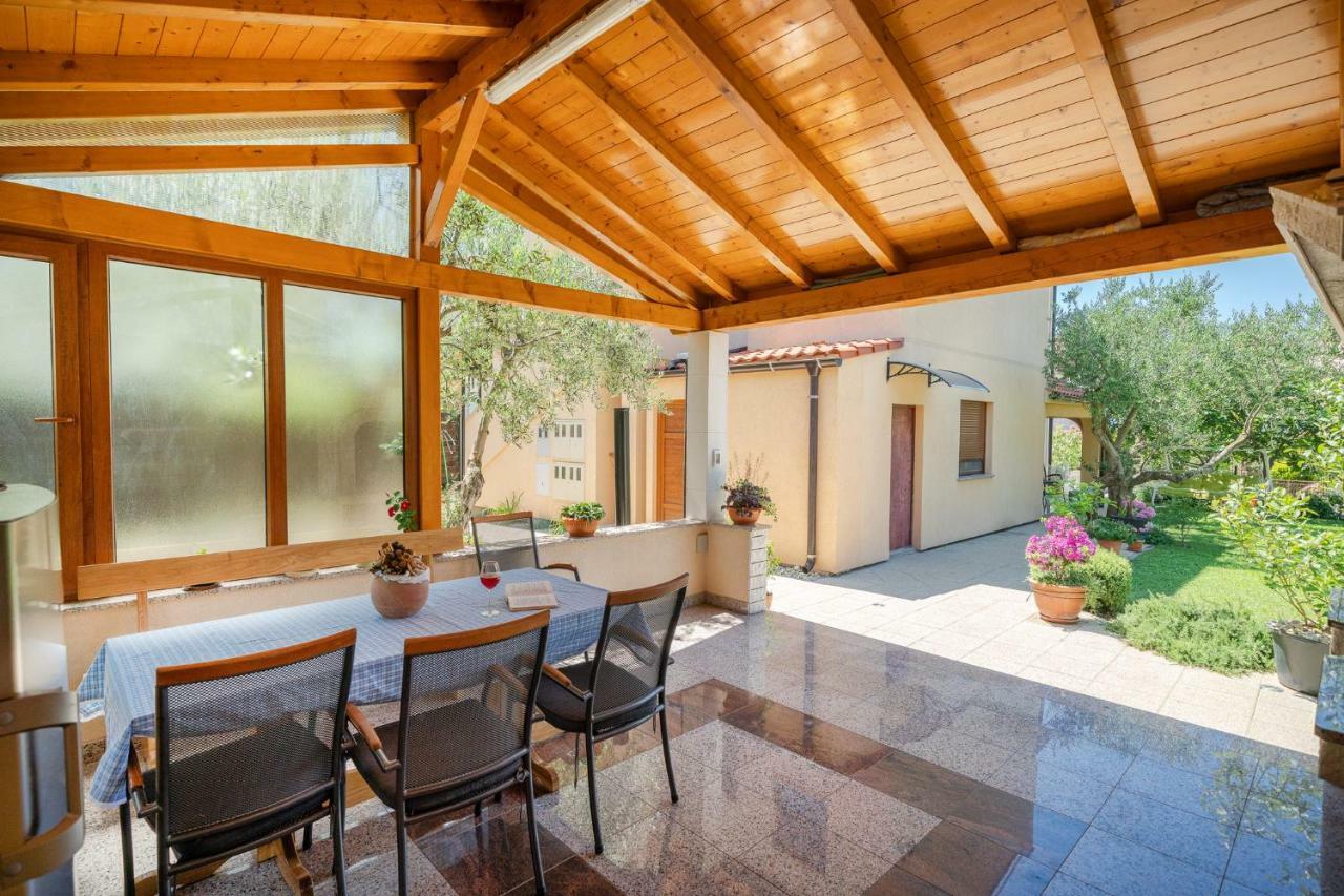 וודיצה Iva Apartmani מראה חיצוני תמונה