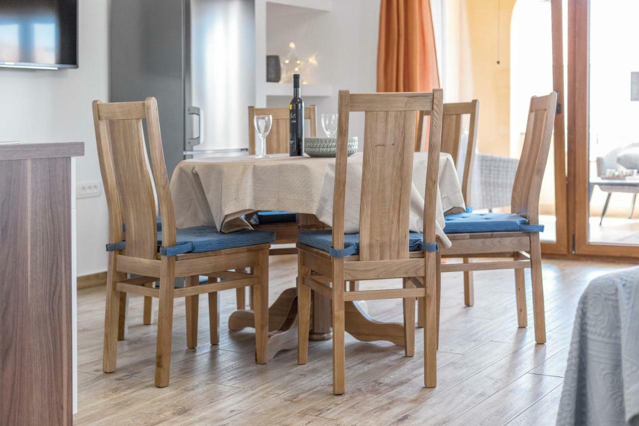 וודיצה Iva Apartmani מראה חיצוני תמונה