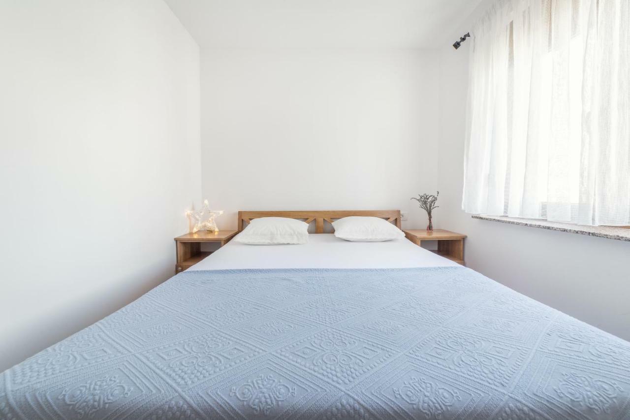 וודיצה Iva Apartmani מראה חיצוני תמונה