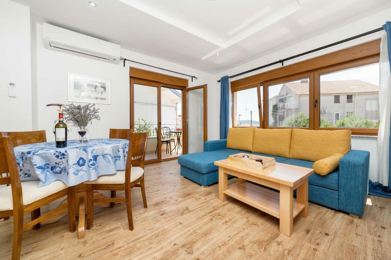 וודיצה Iva Apartmani מראה חיצוני תמונה