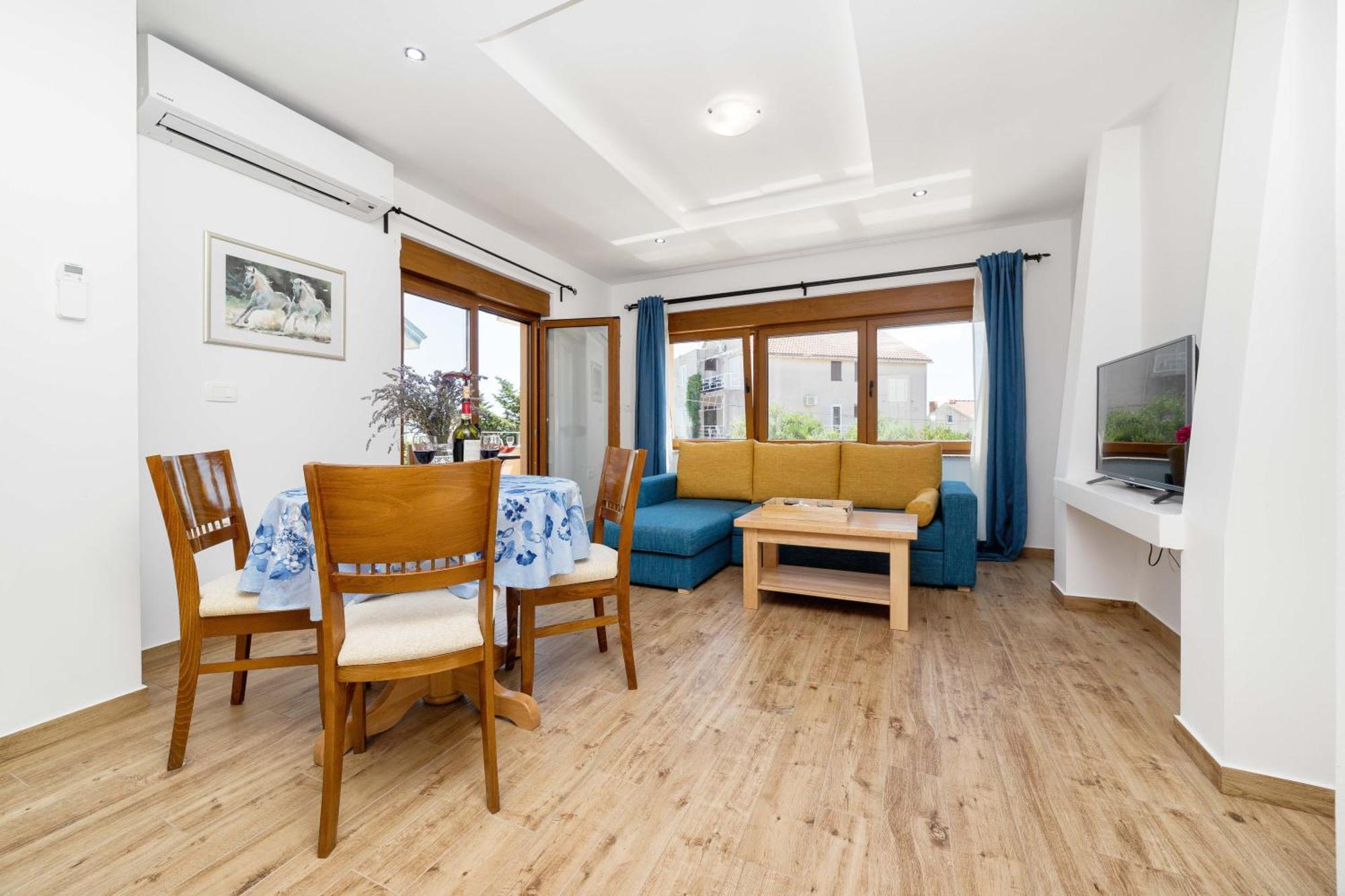 וודיצה Iva Apartmani מראה חיצוני תמונה